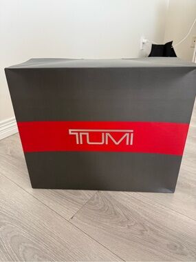 Tumi Can Large Tote
